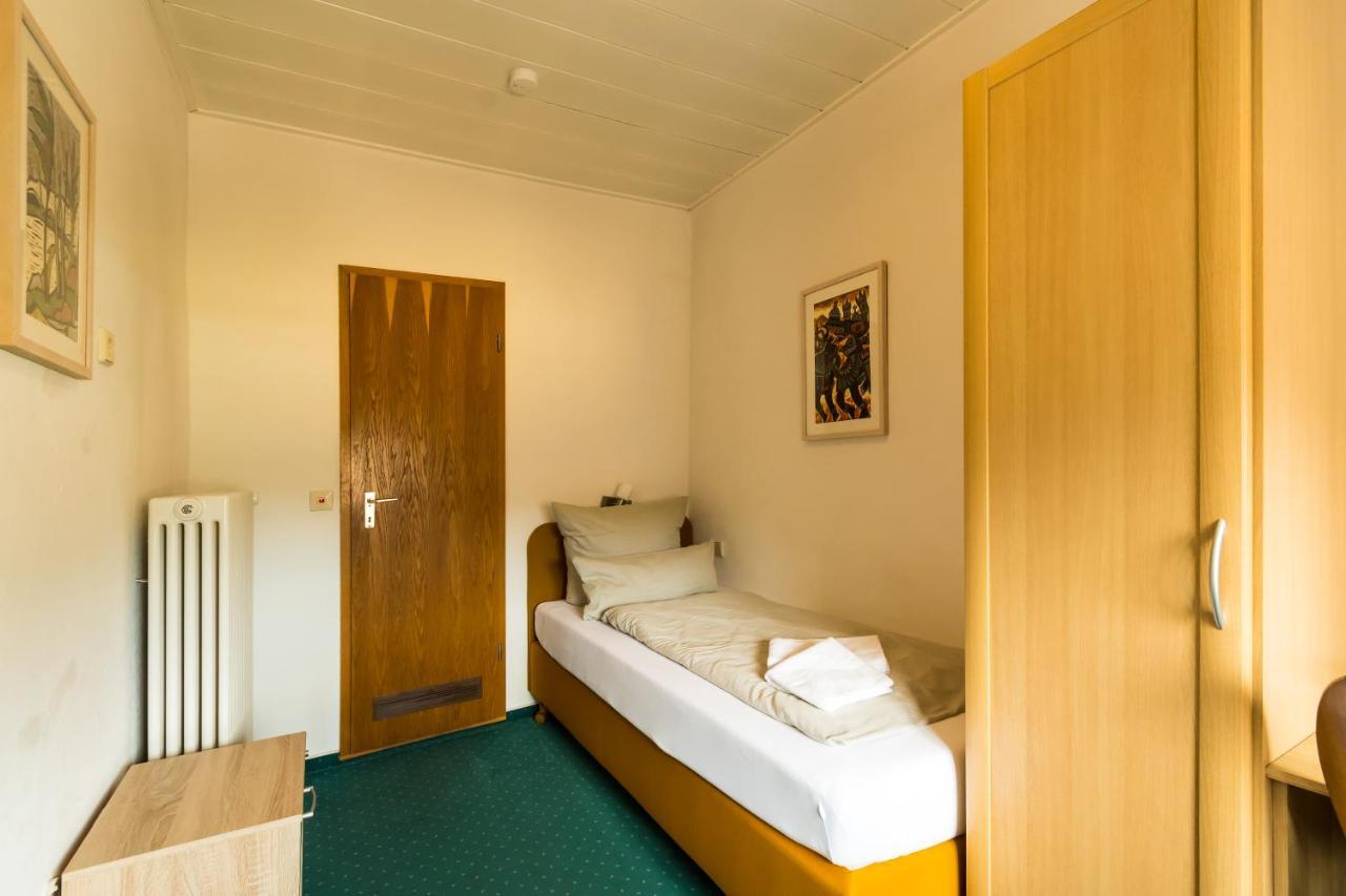 Hotel Mettlacher Hof ภายนอก รูปภาพ