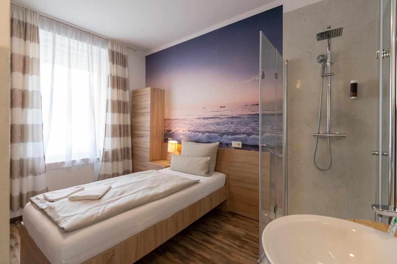 Hotel Mettlacher Hof ภายนอก รูปภาพ