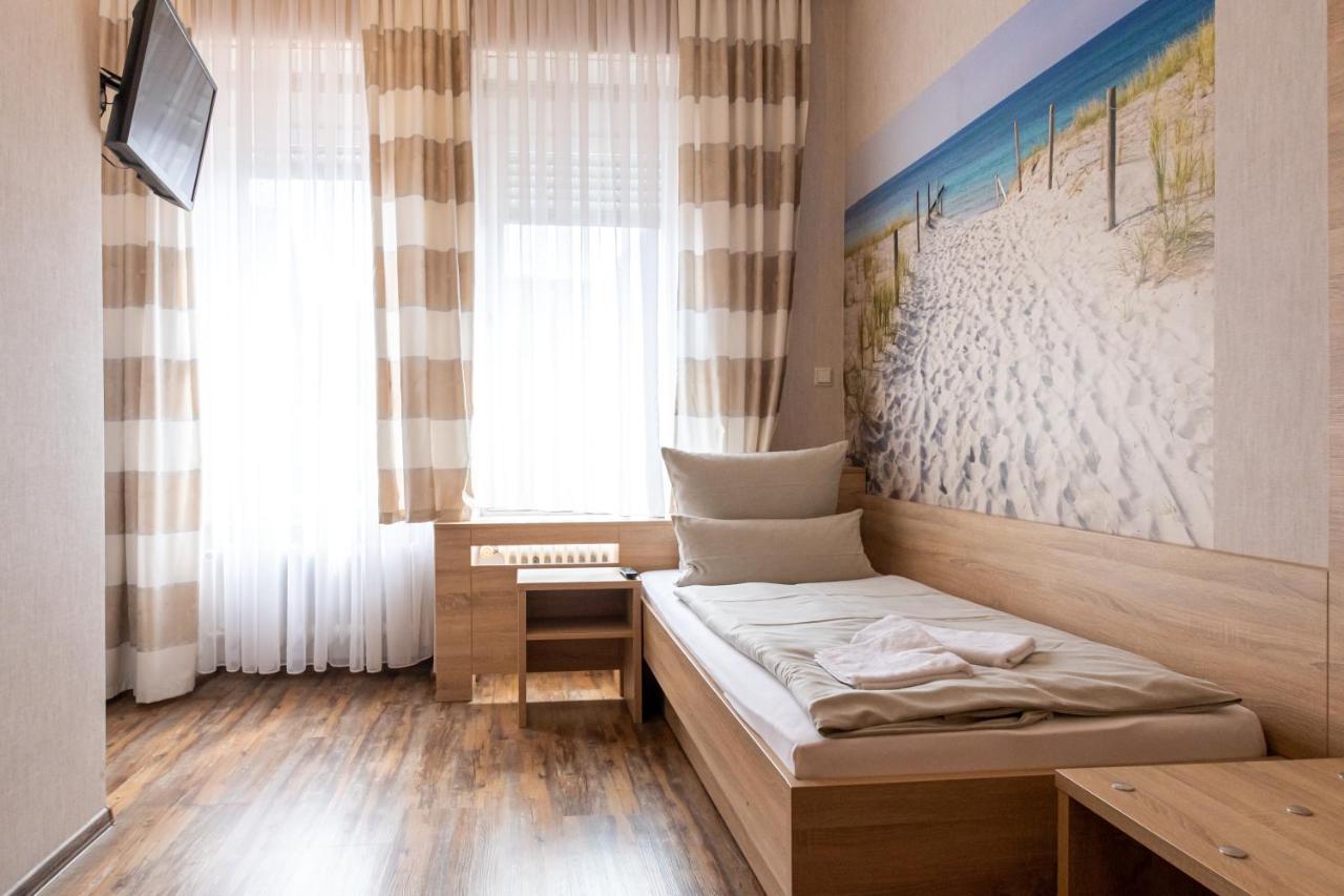 Hotel Mettlacher Hof ภายนอก รูปภาพ
