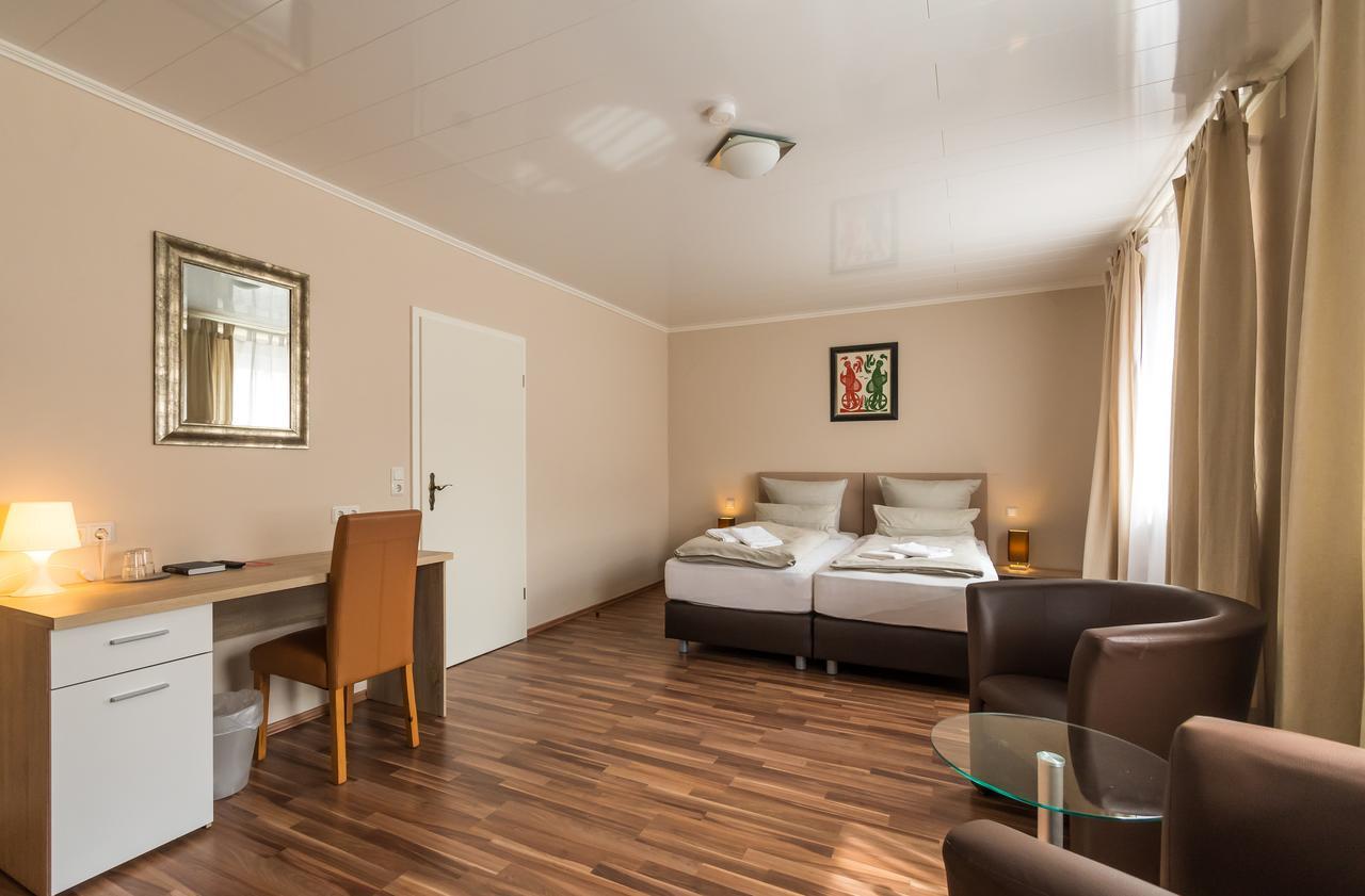 Hotel Mettlacher Hof ภายนอก รูปภาพ