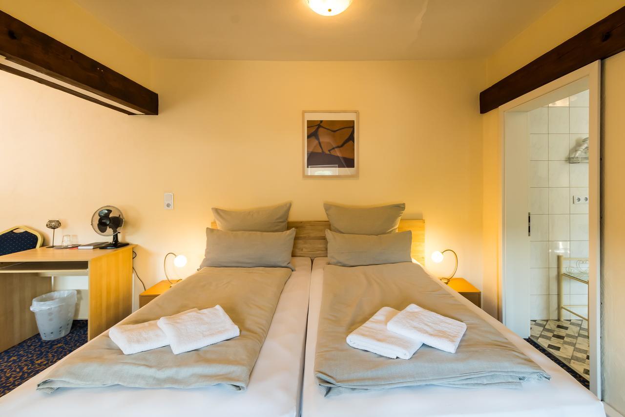 Hotel Mettlacher Hof ภายนอก รูปภาพ